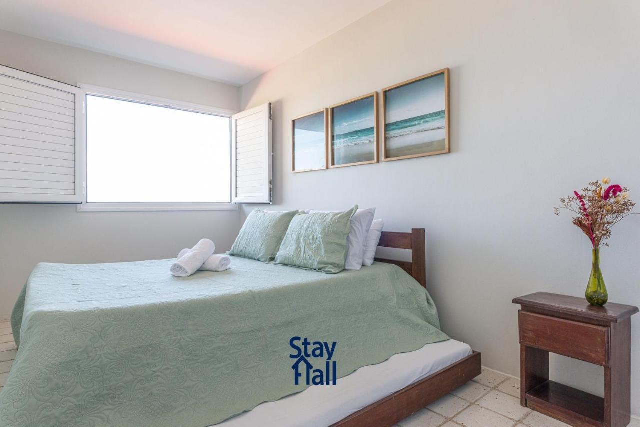 프라이아 두스 카르네이로스 Casa-4Qts-Beira Mar-Piscina E Cozinheira-Sh038 빌라 외부 사진