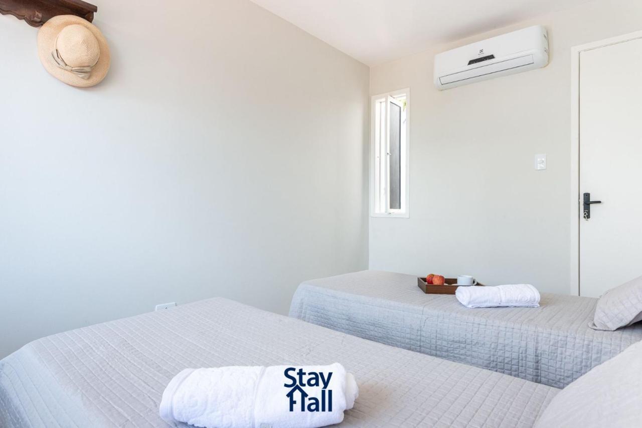 프라이아 두스 카르네이로스 Casa-4Qts-Beira Mar-Piscina E Cozinheira-Sh038 빌라 외부 사진